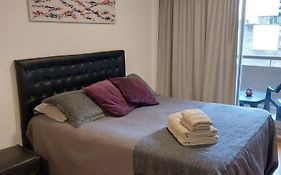 Excelente Departamento, Piso Alto